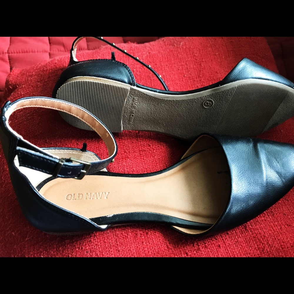 D'orsay style black Old Navy Flats size 8